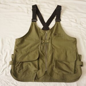 タキビベスト　カーキ